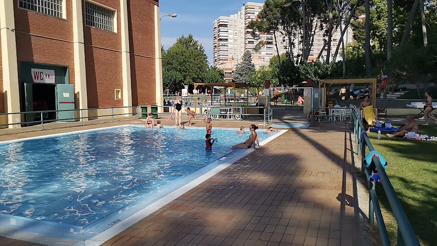 Centro Deportivo Municipal Perico Fernández