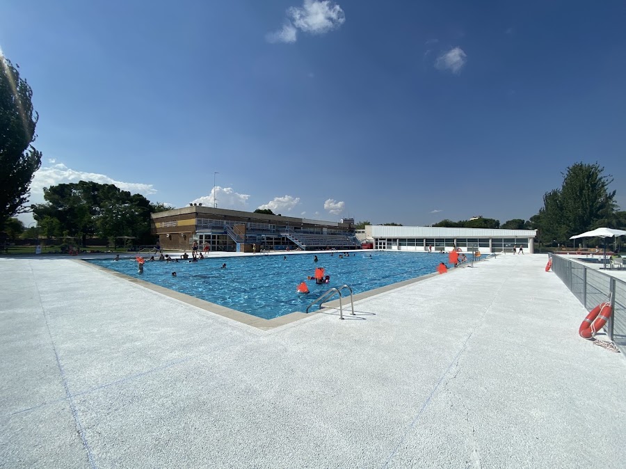 Piscina Comunitaria Martin Luther King 48