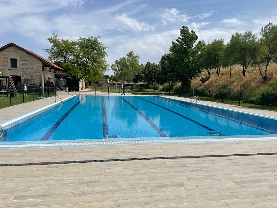 Piscina municipal de Ambite