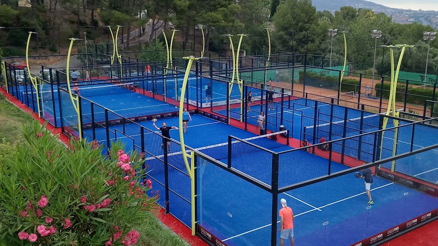 Piscina. Club Tennis Can Via