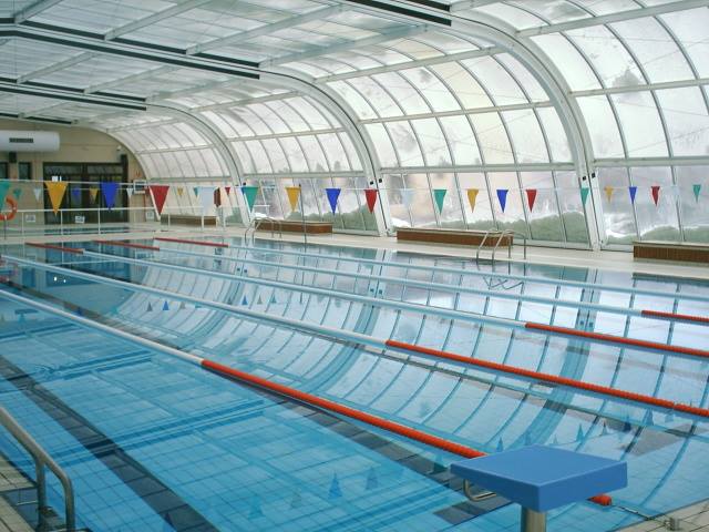Piscina Climatizada Cubierta