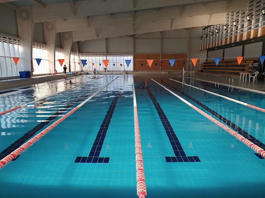 Piscina municipal cubierta