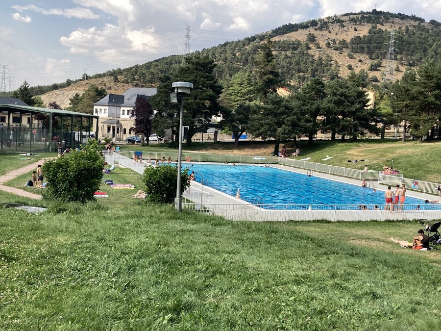 Piscina Municipal de San Rafael