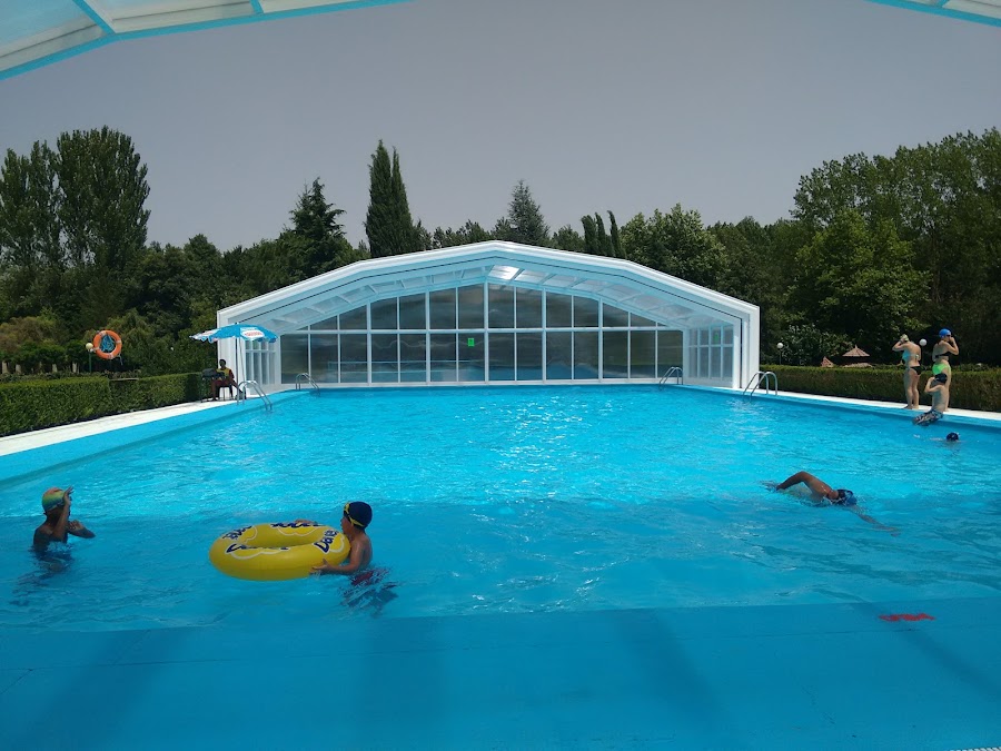Piscina Municipal de Saldaña