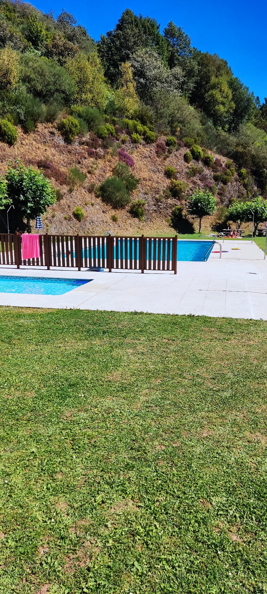 Piscinas Municipais de Pedrafita do Cebreiro