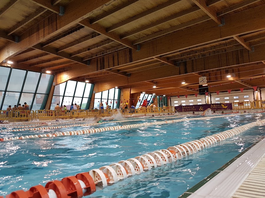 Piscina municipal de Cros