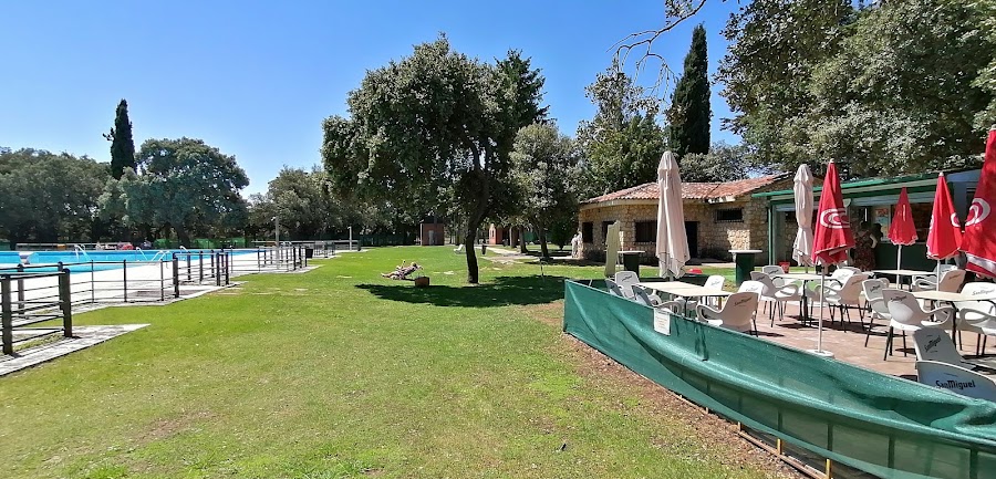 Piscinas municipales Monte el Viejo