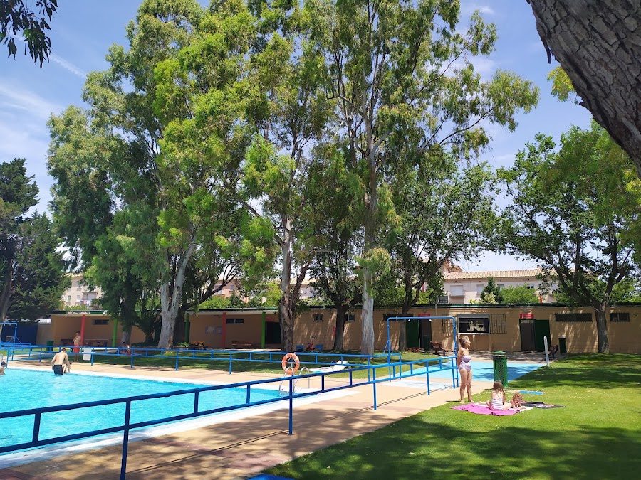 Centro Deportivo Municipal Casetas Aguas Claras. Piscinas
