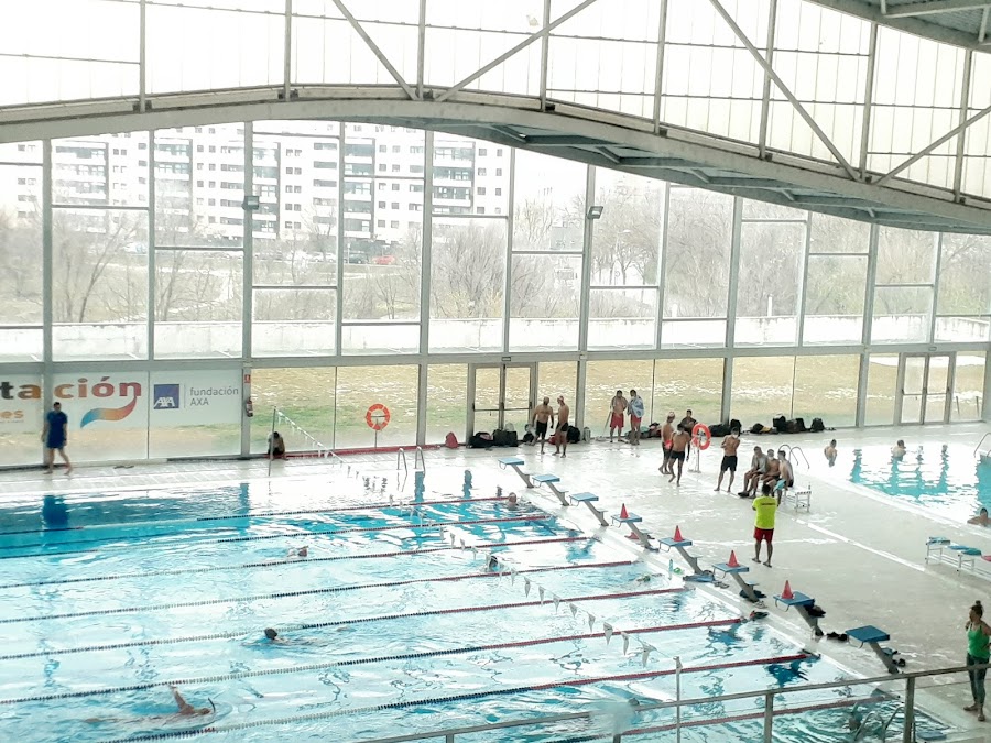 Piscina climatizada "Valdesanchuela"
