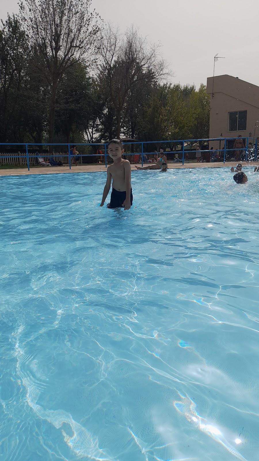 Piscina 25 m.