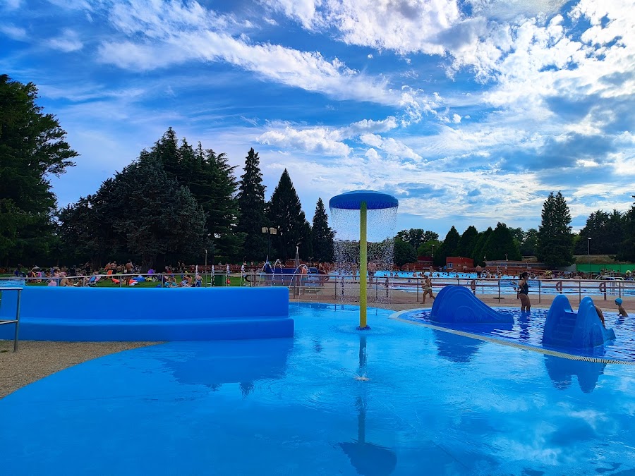 Piscina para Adultos