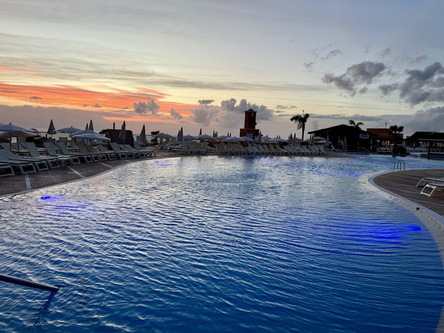 Delphin Pool
