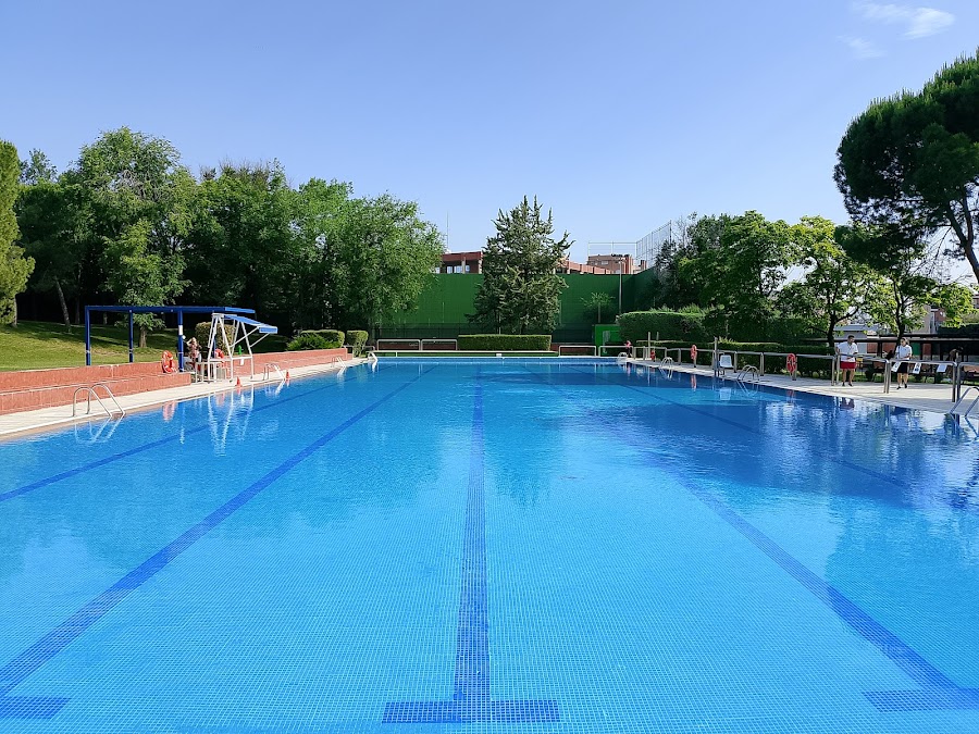 Centro Deportivo Municipal San Fermín