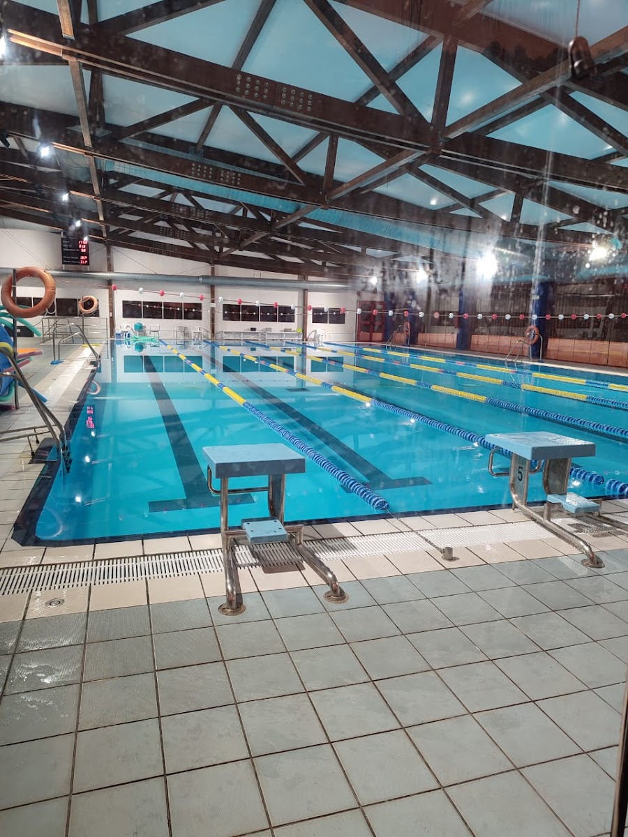 Piscina por Urbanización Rubarsal