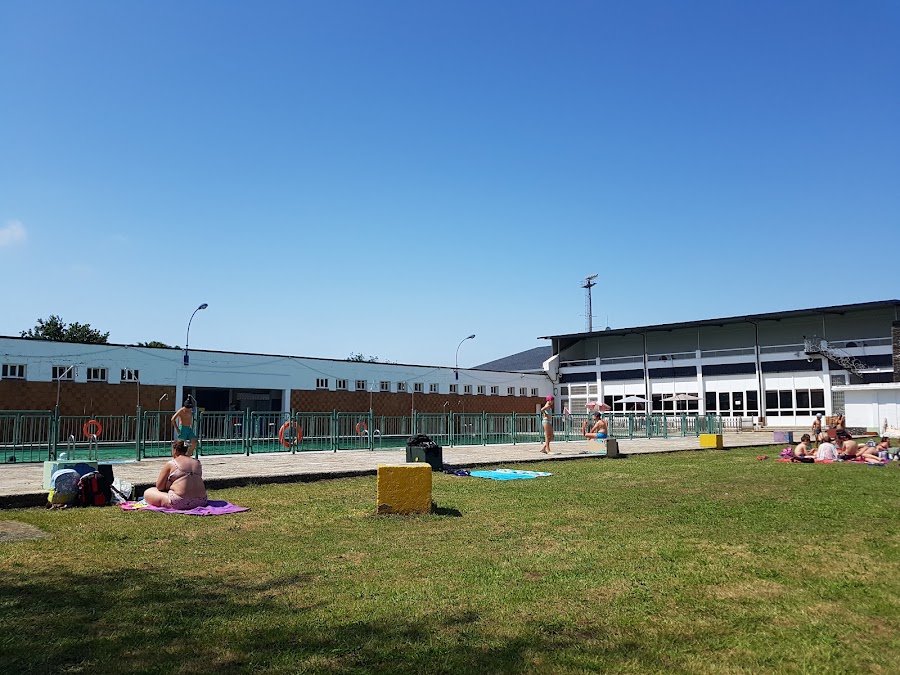 Piscina do Lar