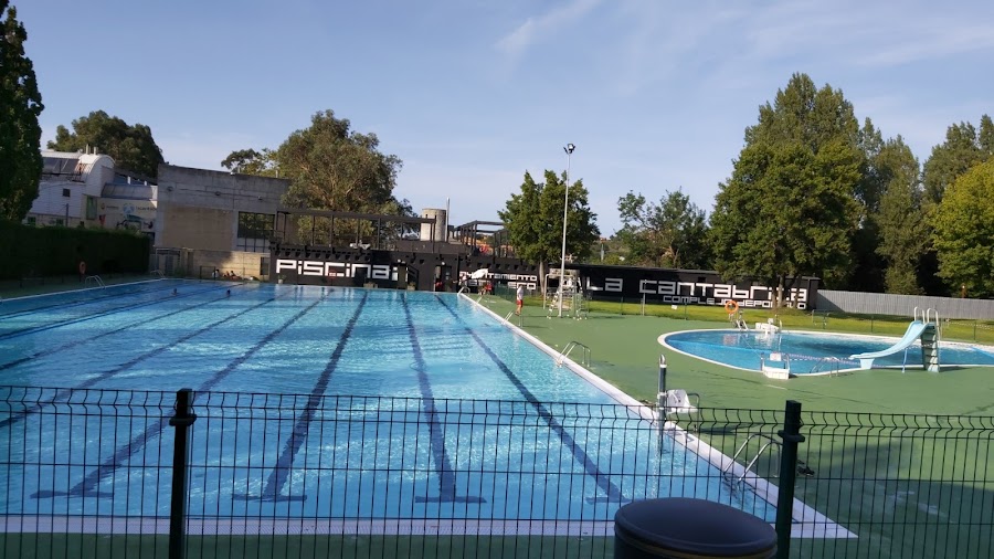 Piscina Pública Municipal de El Astillero