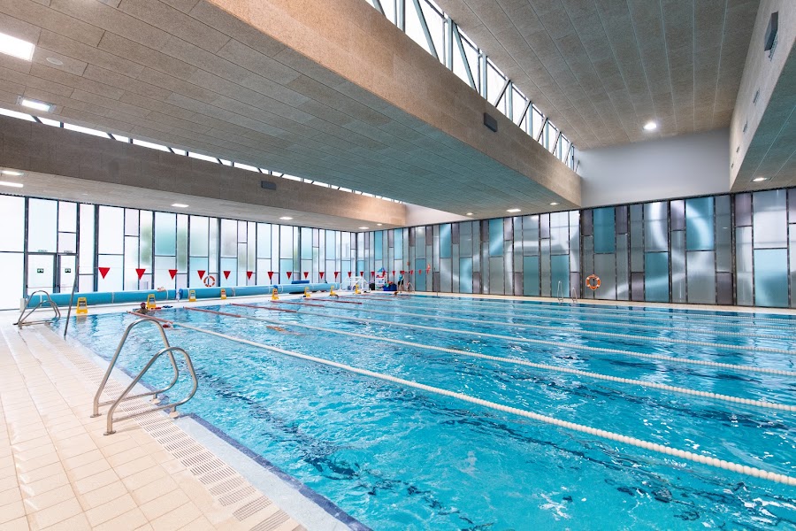 Piscina Poliesportiu Malilla